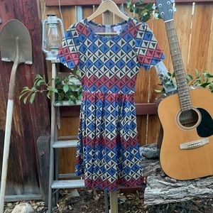 LulaRoe Short Sleeve Geometric Print Dress.